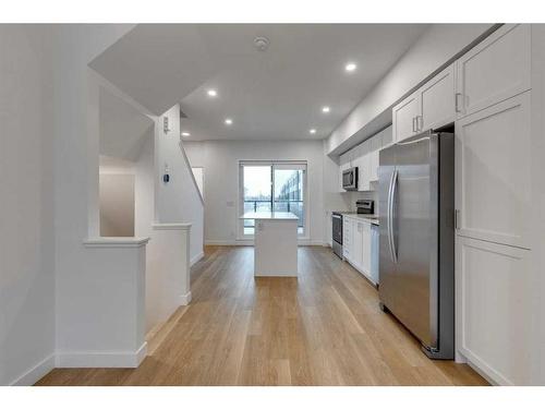 8494 19 Avenue Se, Calgary, AB - Indoor Photo Showing Kitchen