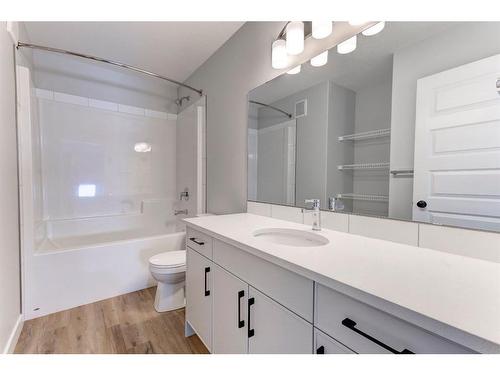 4406 53 Street, Rocky Mountain House, AB - Indoor Photo Showing Bathroom