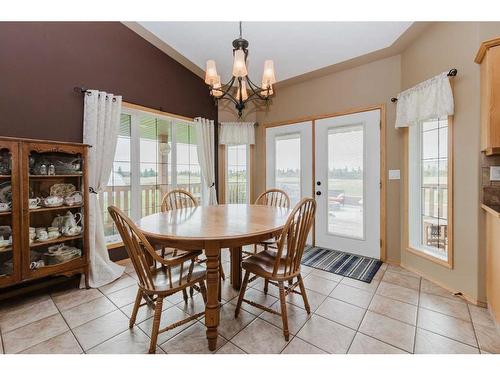 21-39233 Range Road 271, Rural Red Deer County, AB - Indoor Photo Showing Dining Room