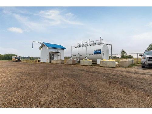 2 Railway Avenue North, Hay Lakes, AB 