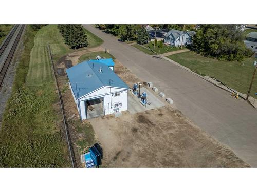 2 Railway Avenue North, Hay Lakes, AB 