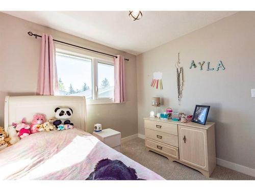 4205 63 Street, Stettler, AB - Indoor Photo Showing Bedroom