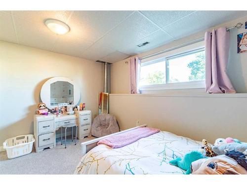 4205 63 Street, Stettler, AB - Indoor Photo Showing Bedroom