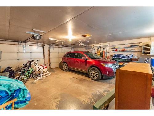 4205 63 Street, Stettler, AB - Indoor Photo Showing Garage