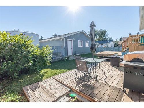 4205 63 Street, Stettler, AB - Outdoor With Deck Patio Veranda