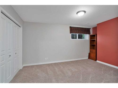 35 Weddell Crescent, Red Deer, AB - Indoor Photo Showing Other Room