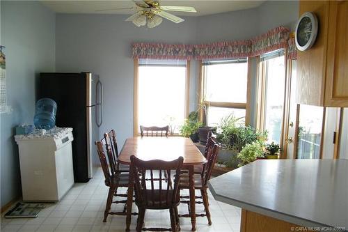 5606 46 Avenue West, Forestburg, AB - Indoor Photo Showing Dining Room