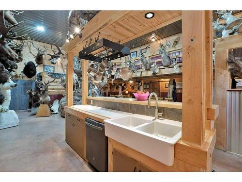 353022 Range Road 4-3, Rural Clearwater County, AB - Indoor Photo Showing Kitchen With Double Sink