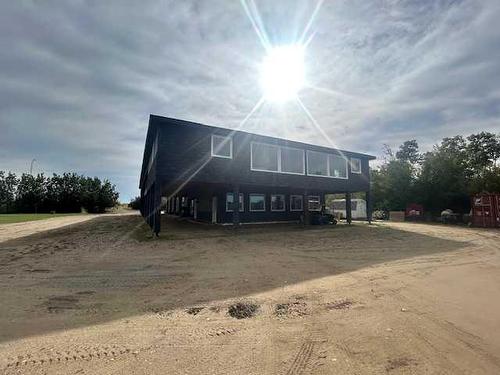 4334 49 Street, Hardisty, AB - Outdoor