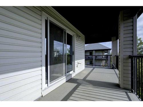 404-5601 Kerry Wood Drive, Red Deer, AB - Outdoor With Exterior