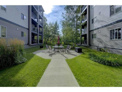 404-5601 Kerry Wood Drive, Red Deer, AB - Outdoor