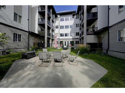 404-5601 Kerry Wood Drive, Red Deer, AB - Outdoor