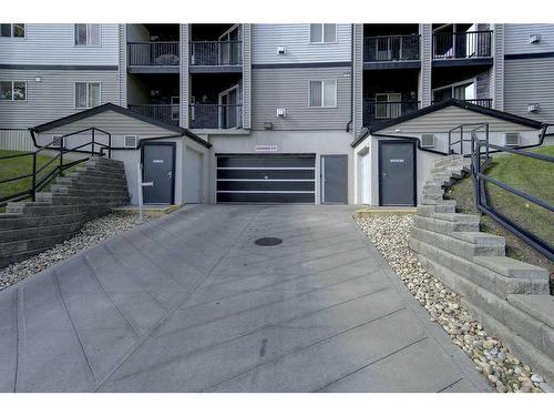 404-5601 Kerry Wood Drive, Red Deer, AB - Outdoor