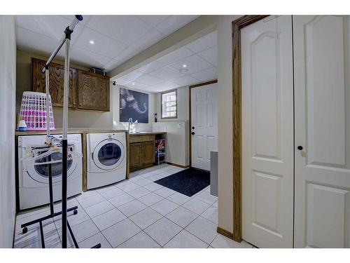 83 Vanier Drive, Red Deer, AB - Indoor Photo Showing Laundry Room