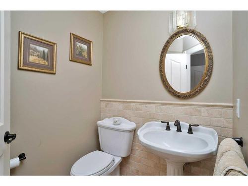 6406 55 Avenue, Ponoka, AB - Indoor Photo Showing Bathroom