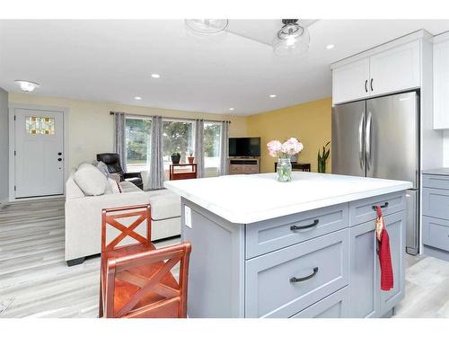 3546 46 Street, Red Deer, AB - Indoor Photo Showing Kitchen