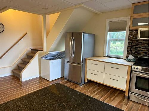 60049 Township Road 36-2, Rural Clearwater County, AB - Indoor Photo Showing Kitchen