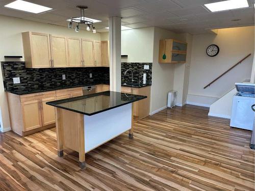 60049 Township Road 36-2, Rural Clearwater County, AB - Indoor Photo Showing Kitchen