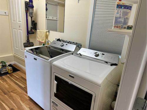 60049 Township Road 36-2, Rural Clearwater County, AB - Indoor Photo Showing Laundry Room