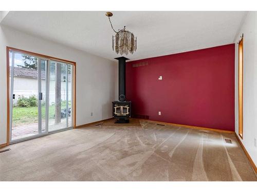 4221 33 Street, Red Deer, AB - Indoor Photo Showing Other Room