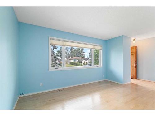 4221 33 Street, Red Deer, AB - Indoor Photo Showing Other Room