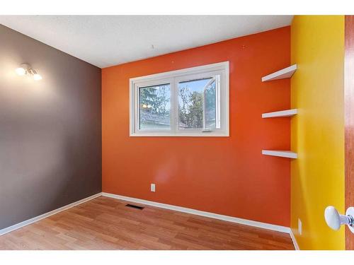 4221 33 Street, Red Deer, AB - Indoor Photo Showing Other Room