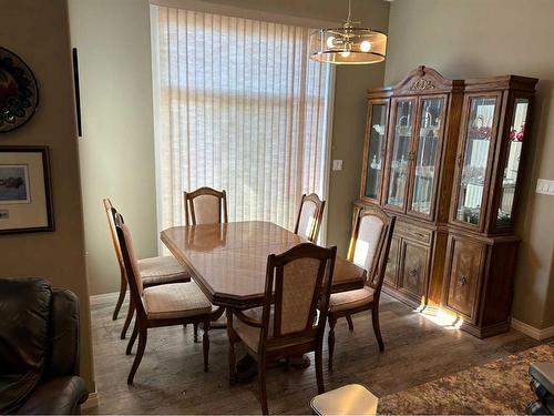 50 Village Crescent, Red Deer, AB - Indoor Photo Showing Dining Room