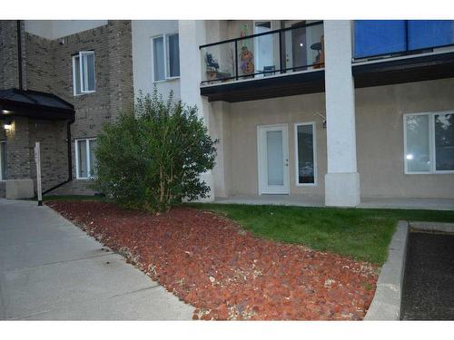 105-80 Kelloway Crescent, Red Deer, AB - Outdoor