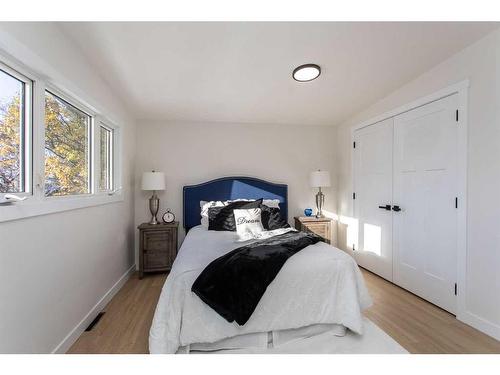 3931 38 Avenue, Red Deer, AB - Indoor Photo Showing Bedroom