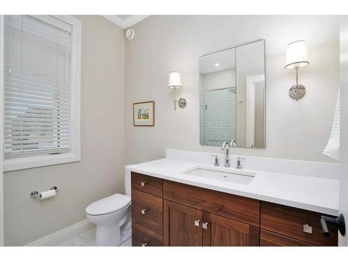 8 Sweetgrass Place, Sylvan Lake, AB - Indoor Photo Showing Bathroom