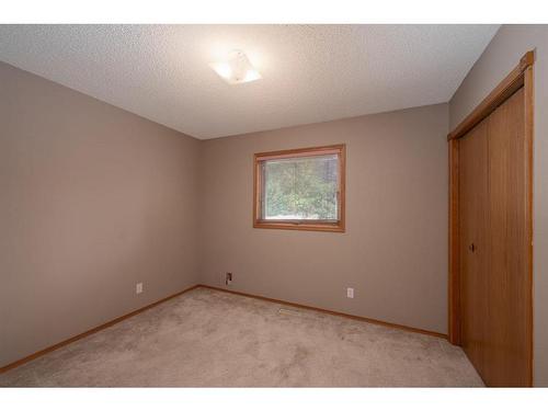 88 Dunham Close, Red Deer, AB - Indoor Photo Showing Other Room