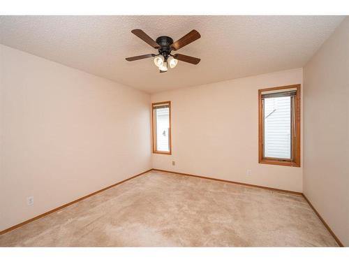 88 Dunham Close, Red Deer, AB - Indoor Photo Showing Other Room