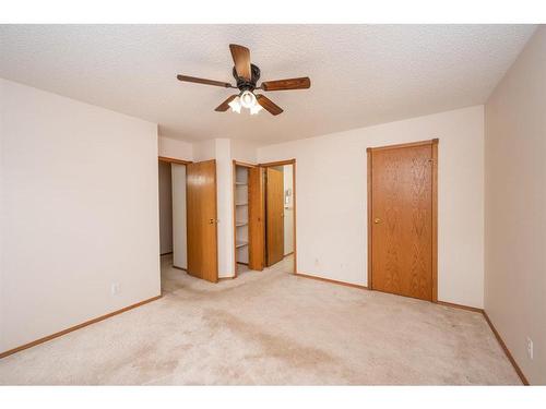 88 Dunham Close, Red Deer, AB - Indoor Photo Showing Other Room