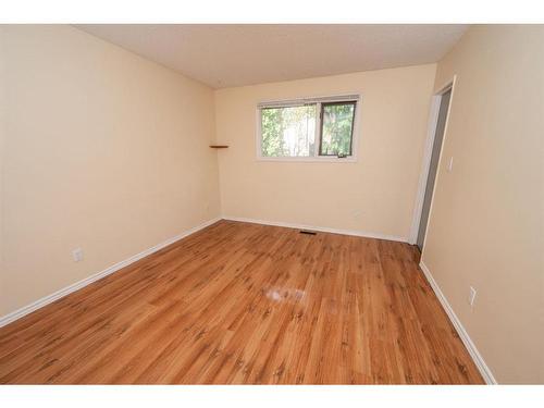 46 Grant Street, Red Deer, AB - Indoor Photo Showing Other Room