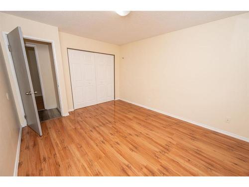 46 Grant Street, Red Deer, AB - Indoor Photo Showing Other Room