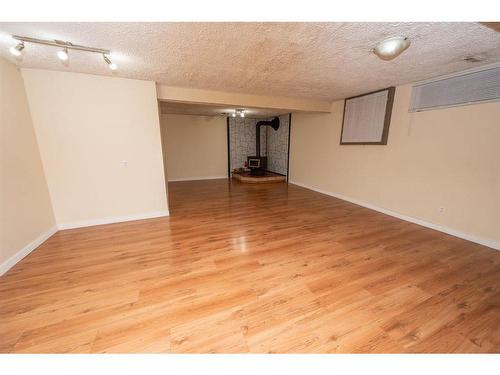 46 Grant Street, Red Deer, AB - Indoor Photo Showing Other Room