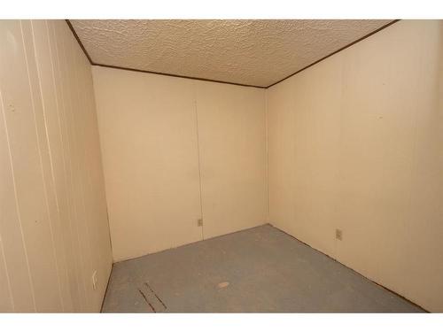 46 Grant Street, Red Deer, AB - Indoor Photo Showing Other Room