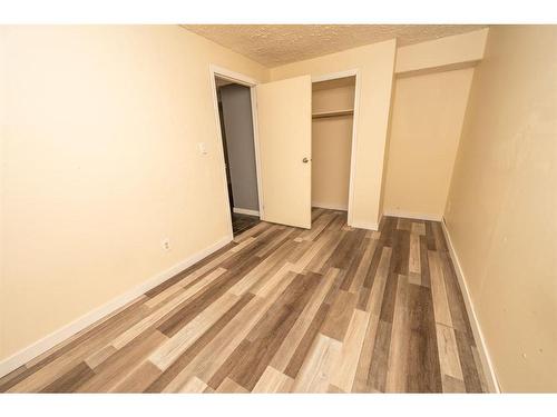 46 Grant Street, Red Deer, AB - Indoor Photo Showing Other Room