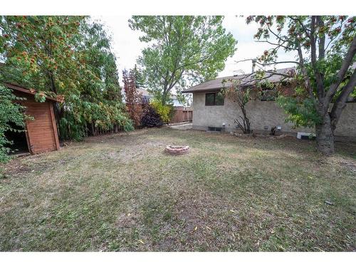 46 Grant Street, Red Deer, AB - Outdoor