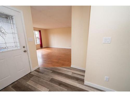 46 Grant Street, Red Deer, AB - Indoor Photo Showing Other Room