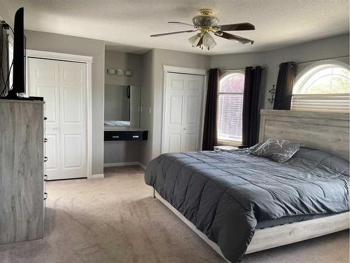 4607 4A Street South, Boyle, AB - Indoor Photo Showing Bedroom