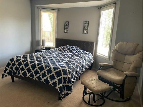 4607 4A Street South, Boyle, AB - Indoor Photo Showing Bedroom