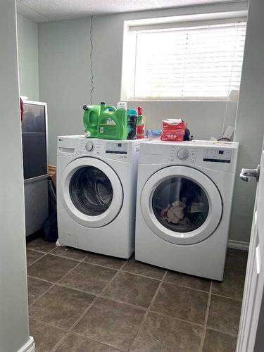 4607 4A Street South, Boyle, AB - Indoor Photo Showing Laundry Room