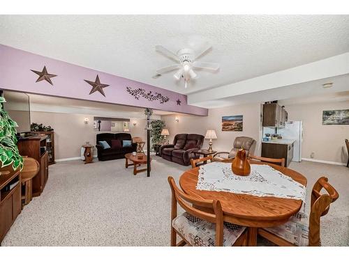 16 Cameron Crescent, Red Deer, AB - Indoor Photo Showing Dining Room