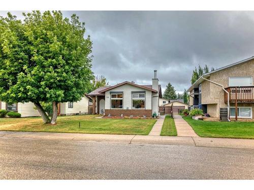 16 Cameron Crescent, Red Deer, AB - Outdoor