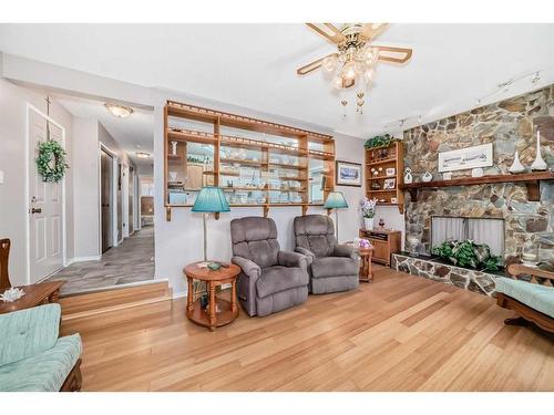 16 Cameron Crescent, Red Deer, AB - Indoor Photo Showing Living Room With Fireplace