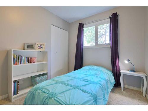 6406 35 Avenue, Camrose, AB - Indoor Photo Showing Bedroom