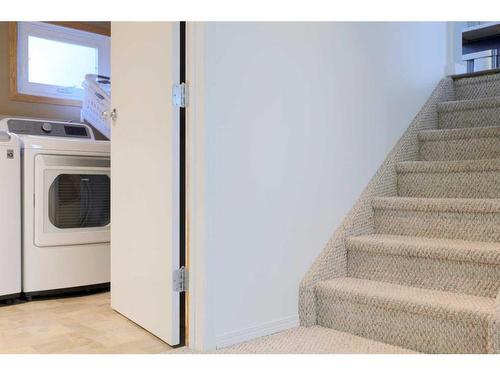 6406 35 Avenue, Camrose, AB - Indoor Photo Showing Laundry Room