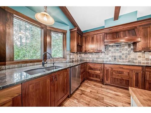 12 Cronquist Close, Red Deer, AB - Indoor Photo Showing Kitchen With Double Sink