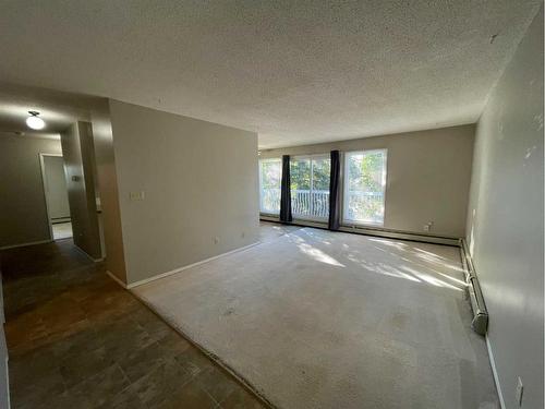 301-4814 46 Street, Red Deer, AB - Indoor Photo Showing Other Room